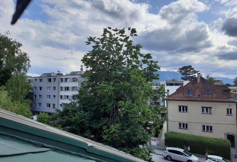 Economy Quadruple Room, Haus Wartenberg