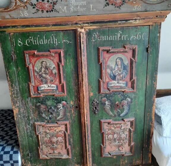 Economy Quadruple Room, Haus Wartenberg