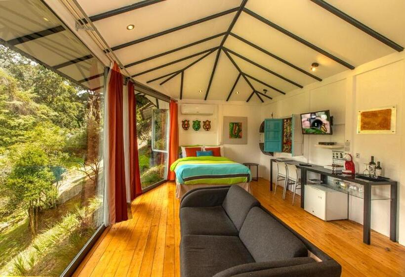 スーペリアーバンガロー, Dantica Cloud Forest Lodge