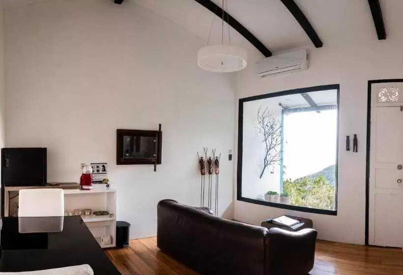 Juniorsviitti, Dantica Cloud Forest Lodge