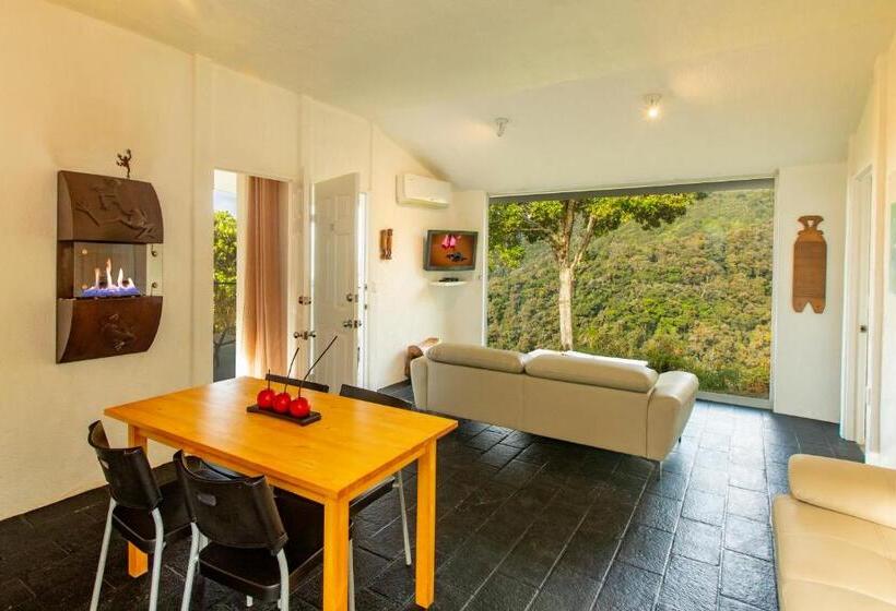 スーペリアーバンガロー, Dantica Cloud Forest Lodge