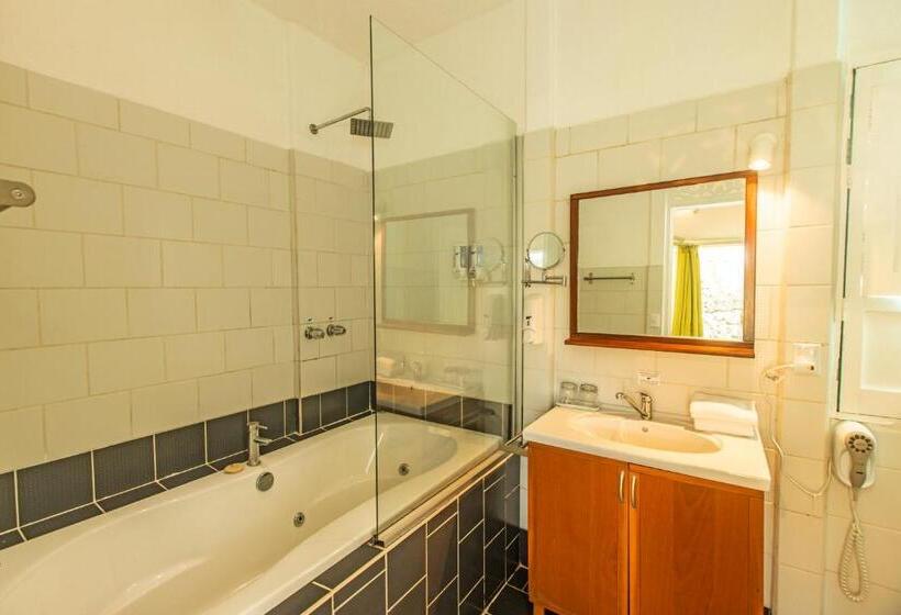 بنجلو سوبيريور, Dantica Cloud Forest Lodge