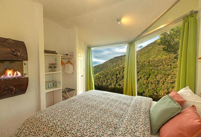 بنجلو سوبيريور, Dantica Cloud Forest Lodge