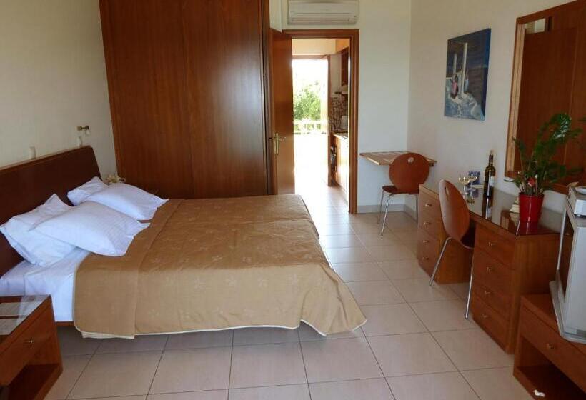 海の見えるスタンダードスタジオ, Sitia Bay