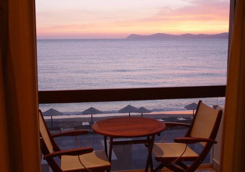 海の見えるスタンダードスタジオ, Sitia Bay