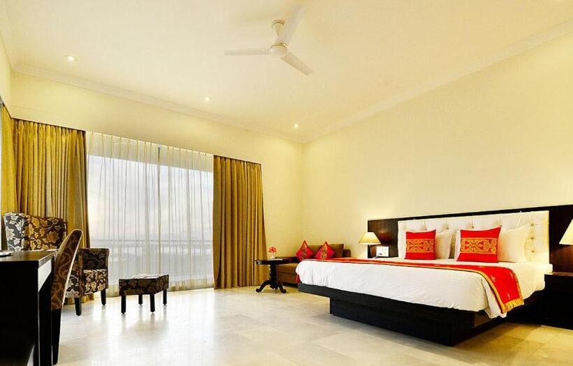 اتاق لوکس با چشم‌انداز دریاچه, Tatsaraasa Resort & Spa, Udaipur