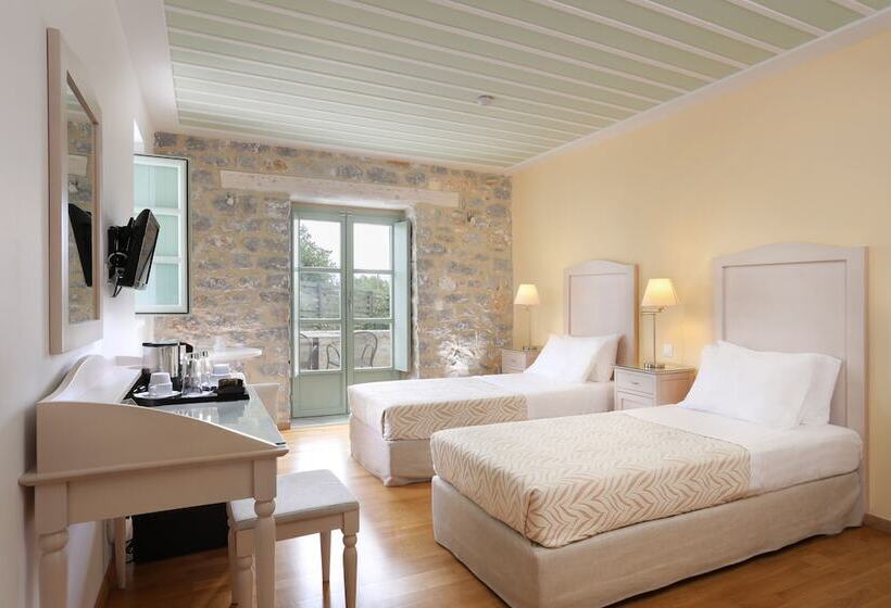 חדר סטנדרט מותאם לאדם עם מוגבלויות, Thirides Beach Resort