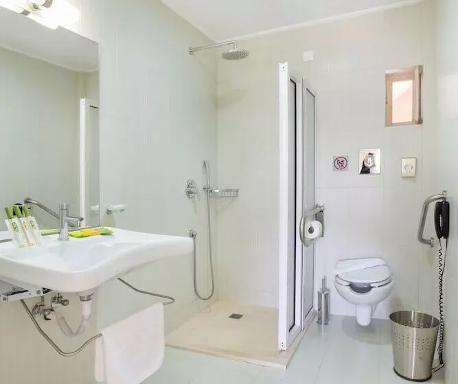 身障者適用スタンダードルーム, Thirides Beach Resort