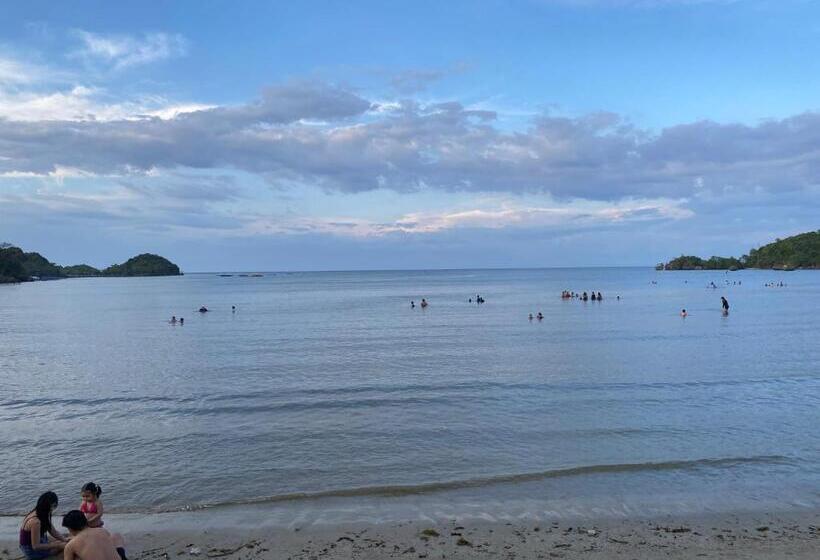 Семейный Номер Вид на Море, Bamboo Paraiso Resort At Bolo Beach