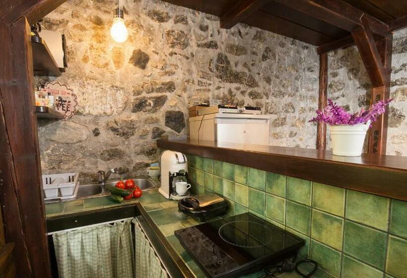 آپارتمان 1 خوابه, Slabnik Nature Escape