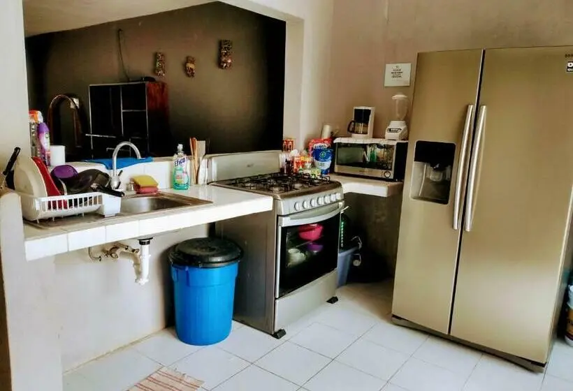 キングサイズベッドのスタンダードルーム, Casa Ixchel 450m To Downtown, Wifi, Hot Water, Ac