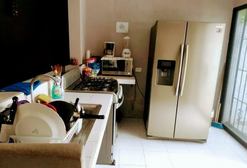 キングサイズベッドのスタンダードルーム, Casa Ixchel 450m To Downtown, Wifi, Hot Water, Ac