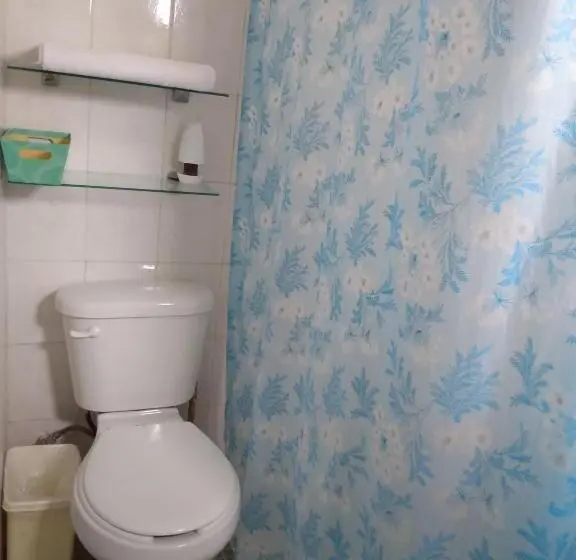 キングサイズベッドのスタンダードルーム, Casa Ixchel 450m To Downtown, Wifi, Hot Water, Ac