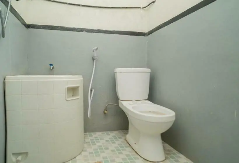 Standard-huone, Reddoorz Syariah Near Batu Night Spectacular 3