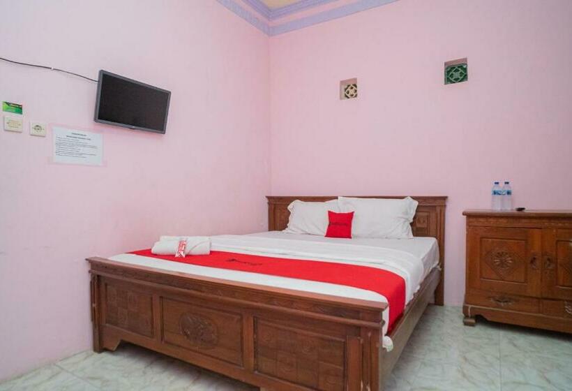 اتاق استاندارد, Reddoorz Syariah Near Batu Night Spectacular 3