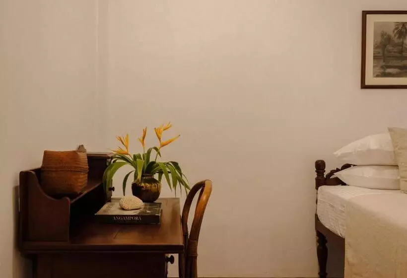 اتاق لوکس سه تخته, Havelock Place Bungalow
