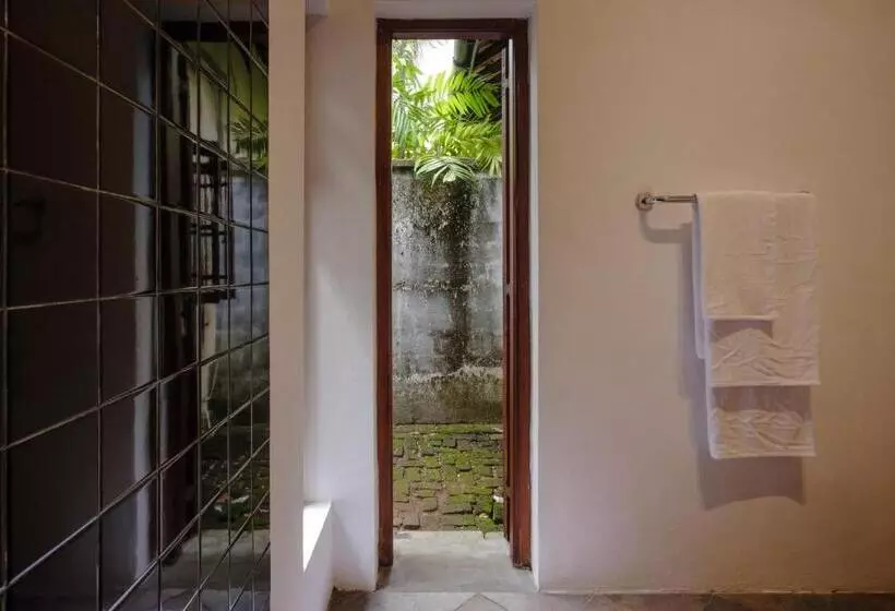 اتاق لوکس, Havelock Place Bungalow
