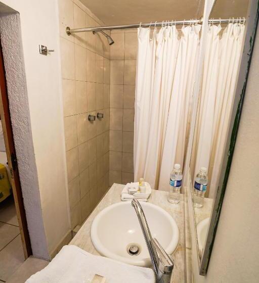 Стандартный Номер Кровать Кинг, Nacional