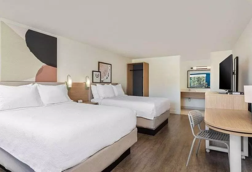 سوییت, Spark By Hilton Hilton Head Island