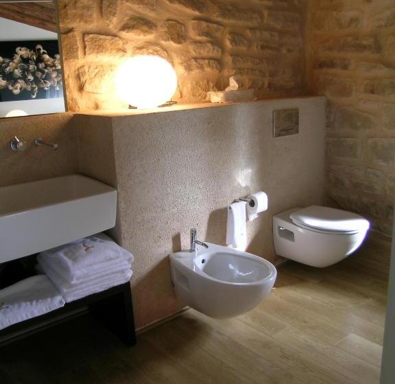 バルコニー付スイート, Cresol