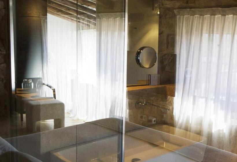 バルコニー付スイート, Cresol