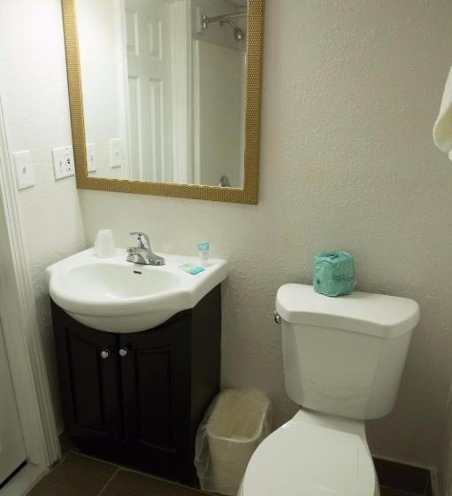 غرفة ديلوكس, Eastern Inn