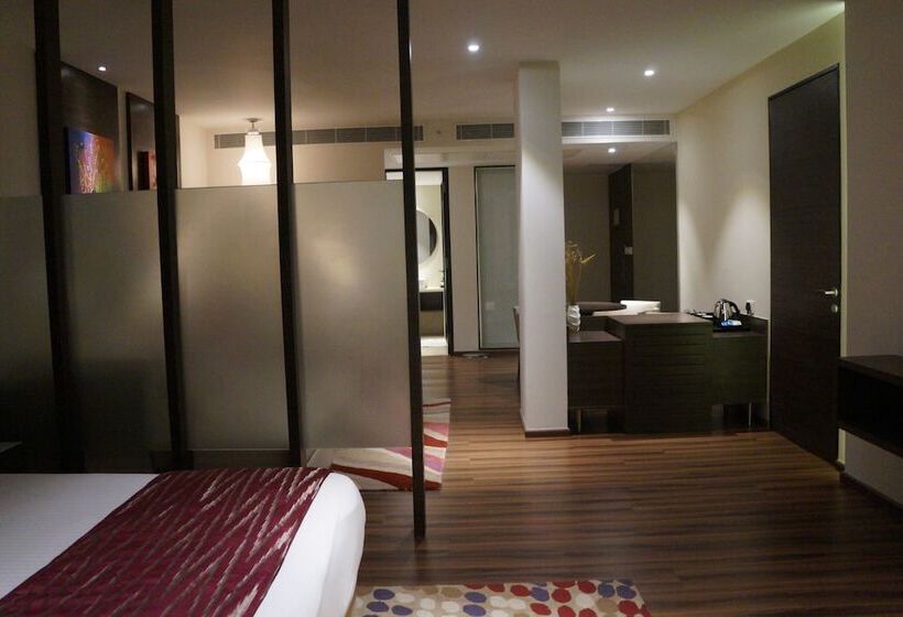 جناح جونيور, Grand Kakinada By Grt Hotels