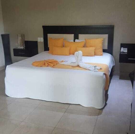 سوییت جونیور, Gya Boutique