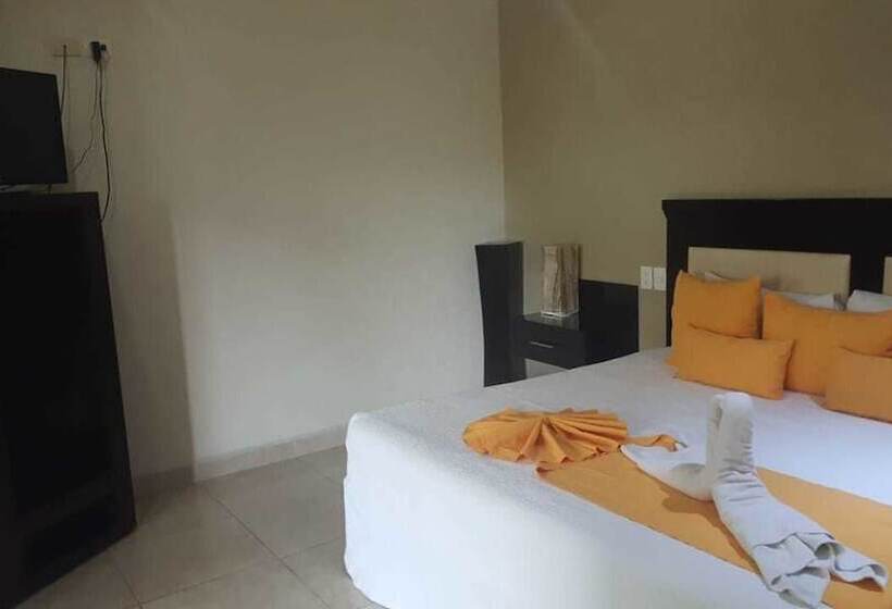 سوییت جونیور, Gya Boutique