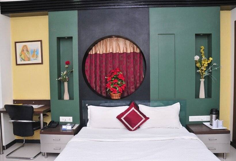 豪华房间, Marshall The Grand