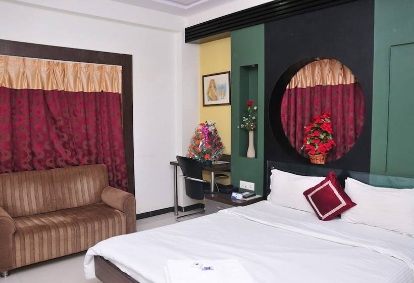 豪华房间, Marshall The Grand