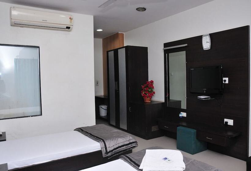 豪华房间, Marshall The Grand