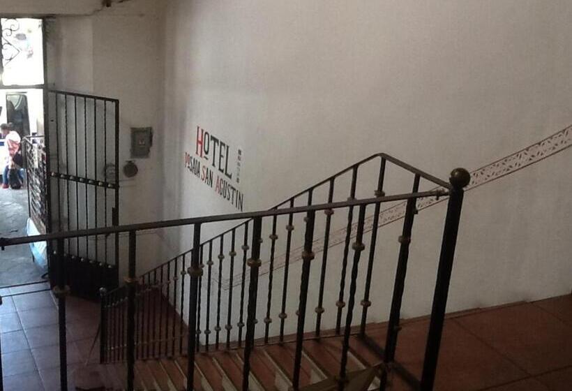ファミリールーム, Posada De San Agustin