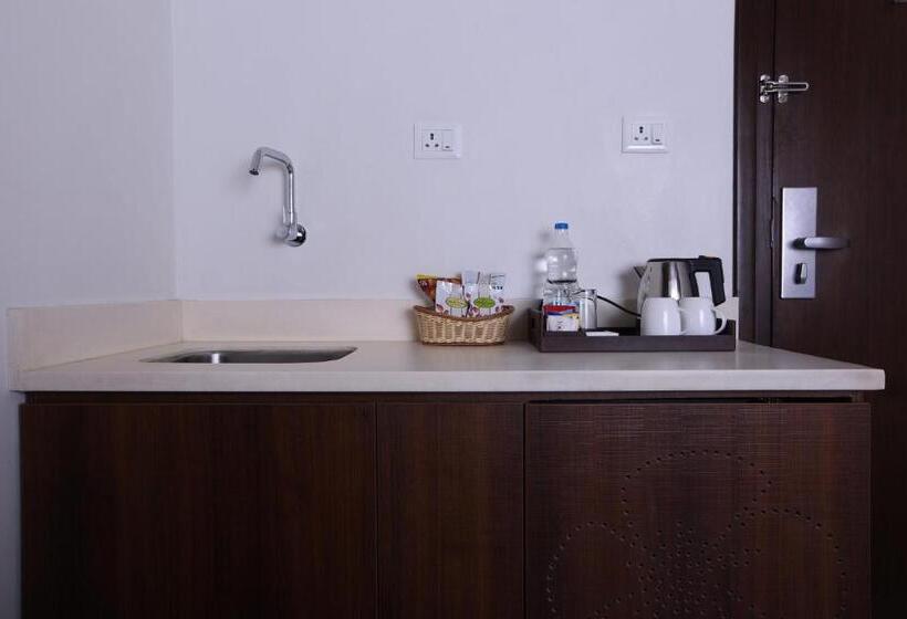 舒适型房间, Temple Tree