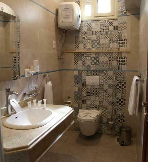 سوئیت رویال, Royal Jewel Al Raml