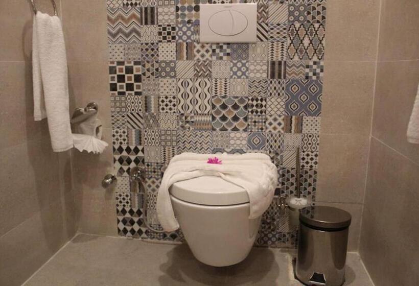 سوئیت رویال, Royal Jewel Al Raml