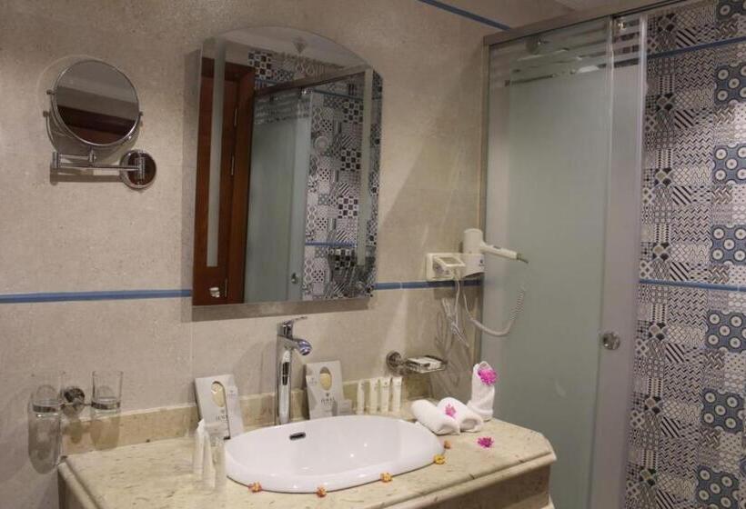 سوئیت رویال, Royal Jewel Al Raml