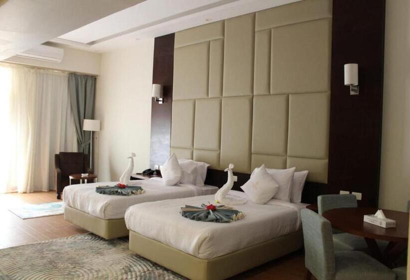 اتاق استاندارد با چشمانداز شهر, Royal Jewel Al Raml