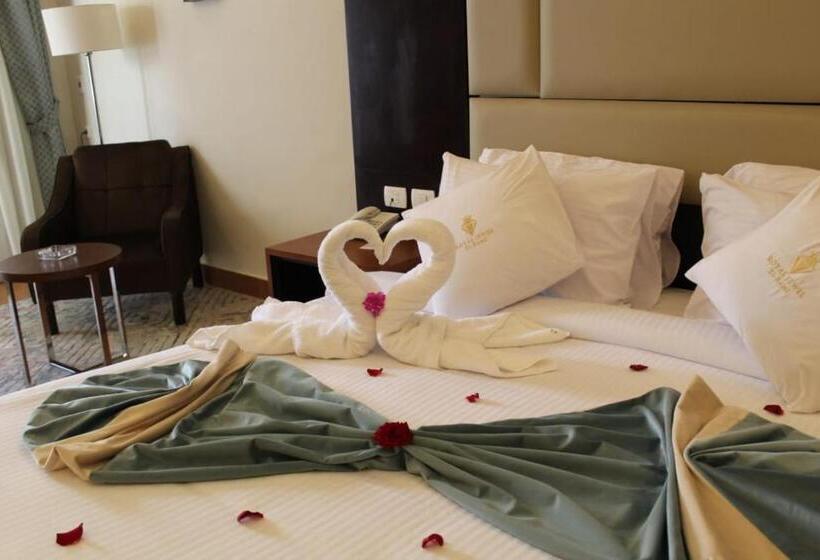 اتاق استاندارد سه نفره با چشمانداز کنار دریا, Royal Jewel Al Raml