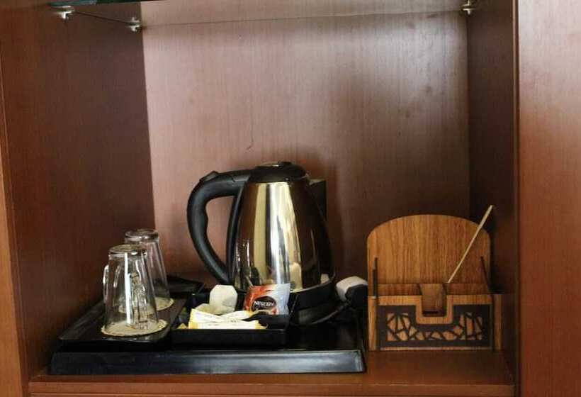 اتاق استاندارد با چشمانداز شهر, Royal Jewel Al Raml