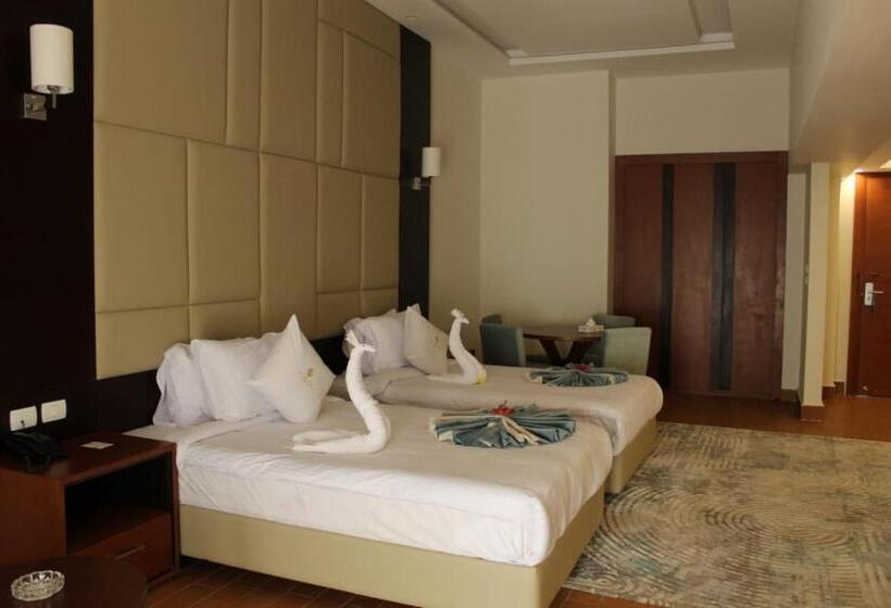 اتاق اساندارد با چشمانداز جانبی به دریا, Royal Jewel Al Raml