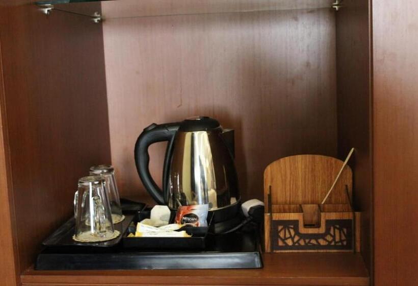 اتاق استاندارد با چشمانداز شهر, Royal Jewel Al Raml