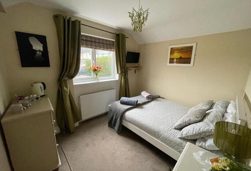 חדר סטנדרט, Smarties Surf Lodge