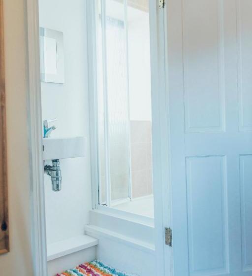 Четырехместный Номер Стандарт, Smarties Surf Lodge