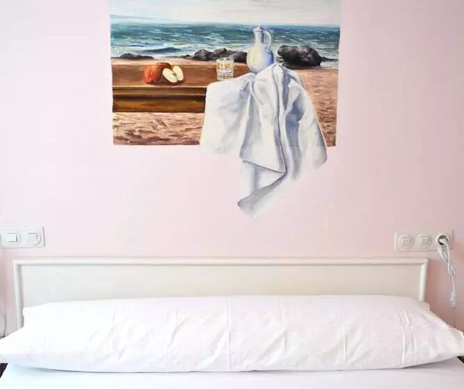 اتاق استاندارد, Hostal Isabel Ii