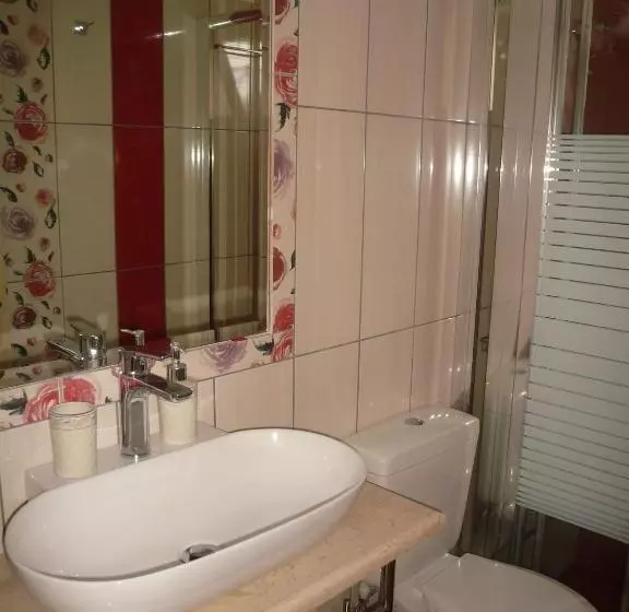 Studio Standard Vue Jardin, Avra