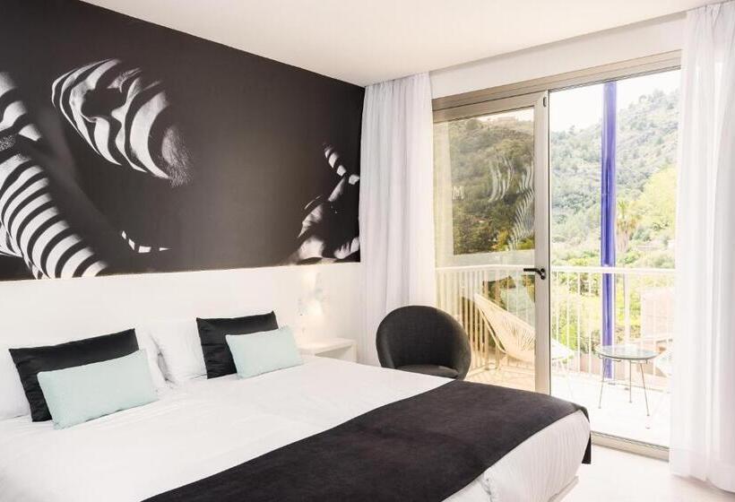 Номер Superior Вид на Бассейн, Boutique Minister 4sup