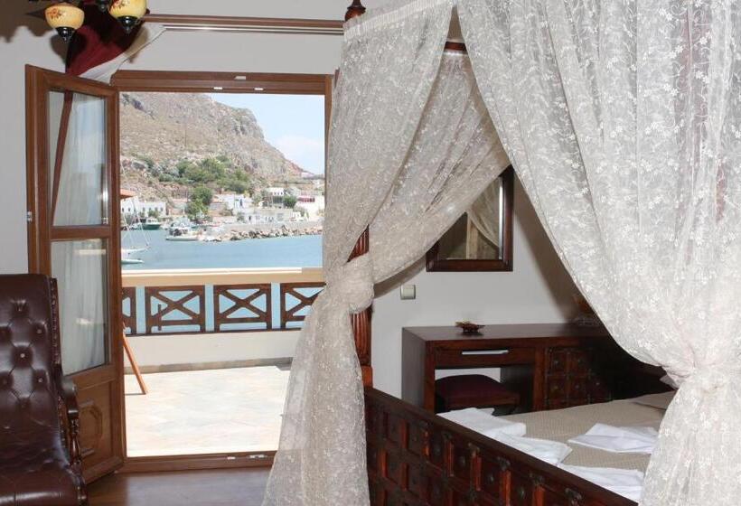 سوییت, Castelo Beach