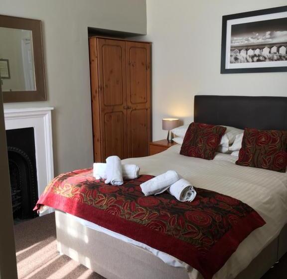 Quarto Familiar, The Rockside