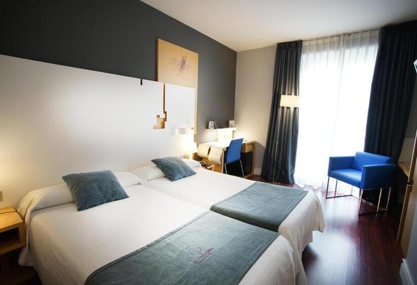 غرفة قياسية, Zenit El Coloquio